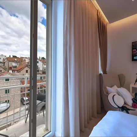 Via Porto *
